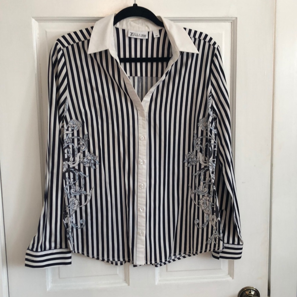 Striped NY&Co blouse with side flower detail